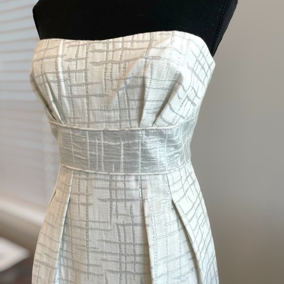 NWT BCBG MAXAZRIA cream woven jacquard dress - Picture 4 of 7